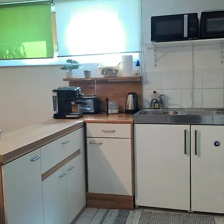 Apartman Mit 2 Schlafzimmer *
