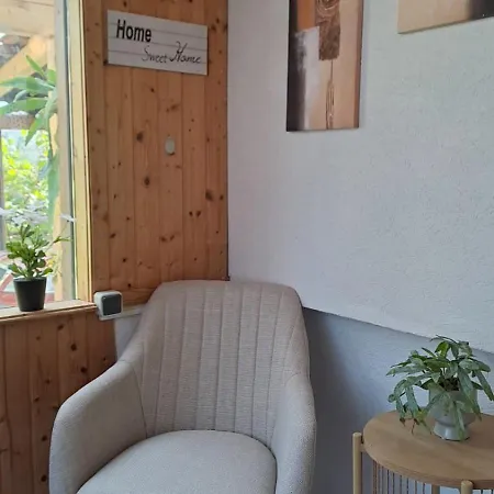 Mit 2 Schlafzimmer Apartman