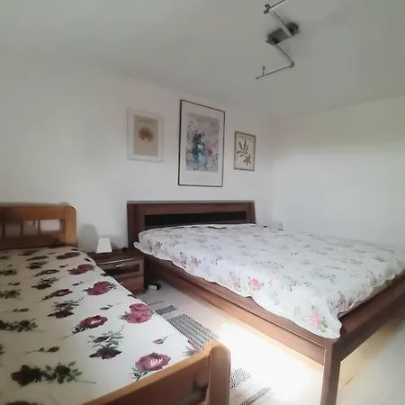 Mit 2 Schlafzimmer Sooss